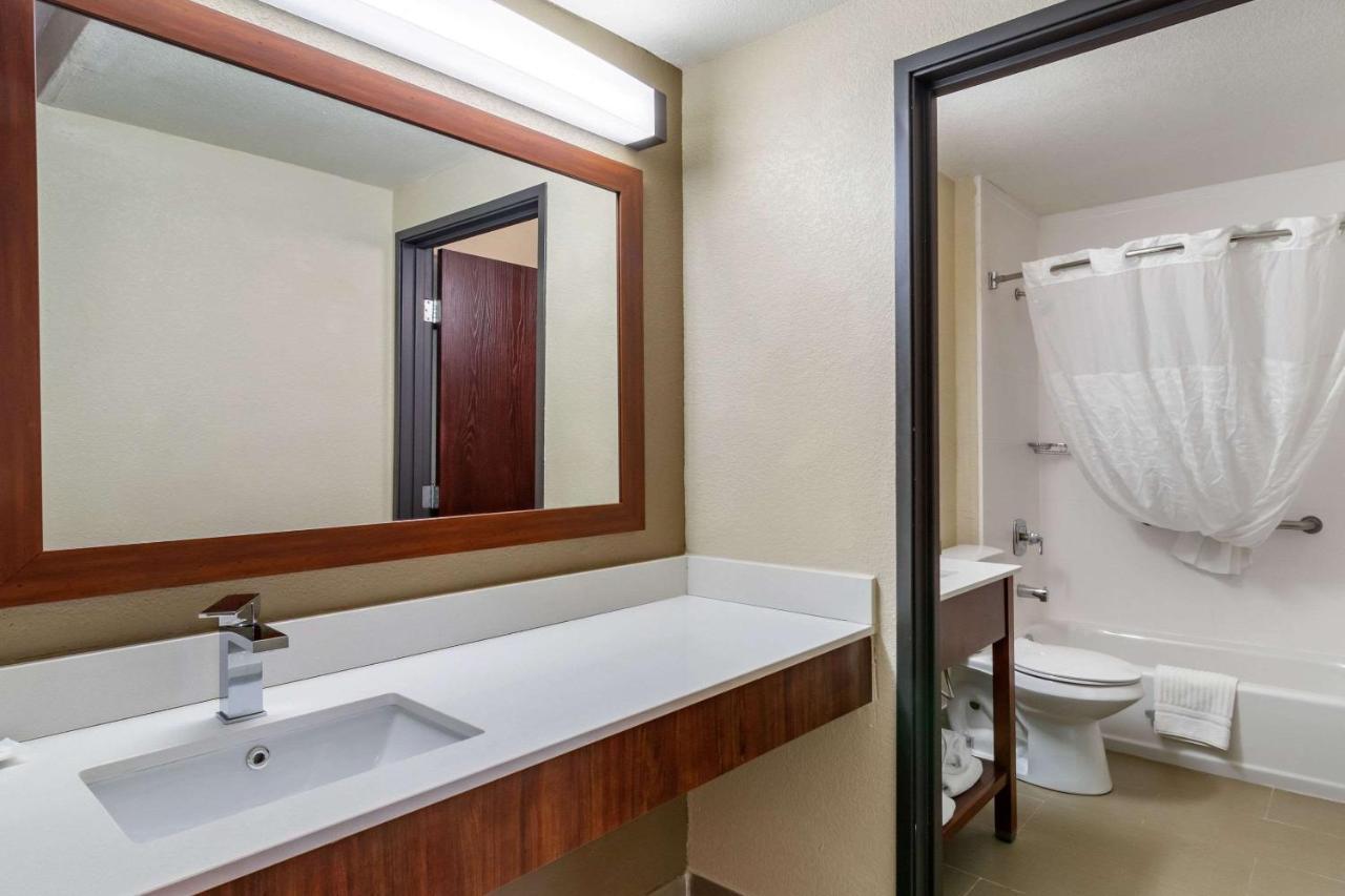 Comfort Inn & Suites South Hill I-85 Екстер'єр фото